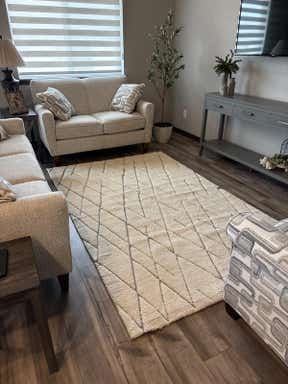 Customer photo for review titled "Beautiful great quality rug!"
