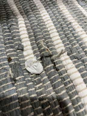 Customer photo for review titled "Do not recommend"