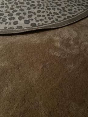 Customer photo for review titled "Edges wont lay flat"