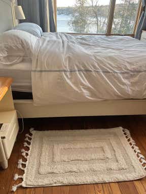 Customer photo for review titled "Beautiful rug"