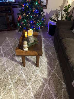 Customer photo for review titled "Wonderful rug"