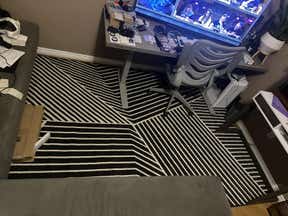 Customer photo for review titled "Not at all like the photos…"