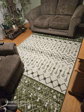 Customer photo for review titled "Beautiful and looks great in our living room ....."
