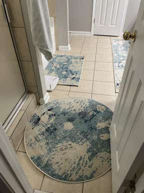 Customer photo for review titled "Lovely coastal runner"