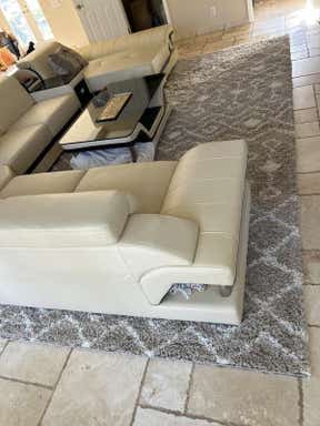 Customer photo for review titled "Wonderful shag large area rug!"