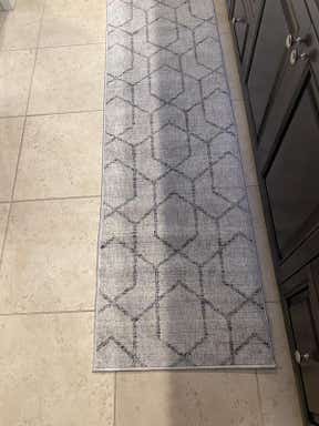 Customer photo for review titled "Good Runner"