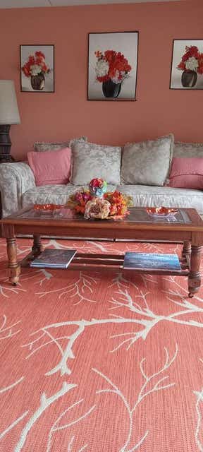 Customer photo for review titled "Happy floor"