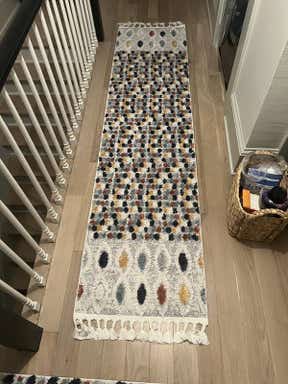 Customer photo for review titled "Nice rug!"