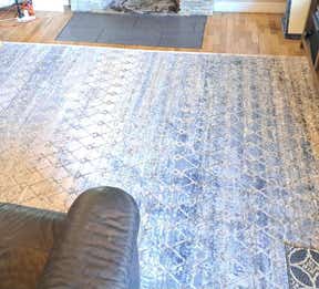 Customer photo for review titled "Colors not as pictured."