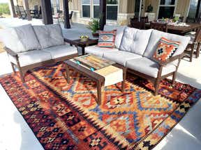 Customer photo for review titled "Outside Color"