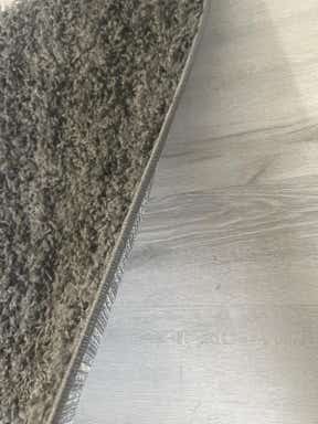 Customer photo for review titled "Cheaply Made"
