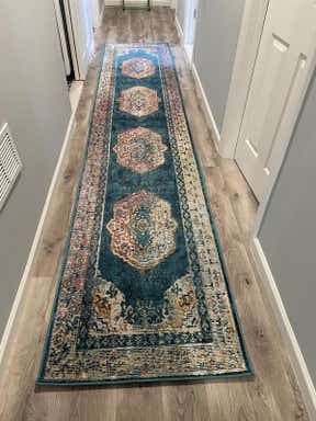 Customer photo for review titled "Teal Runner"