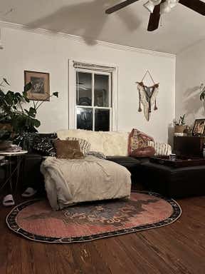 Customer photo for review titled "Beautiful rug!"
