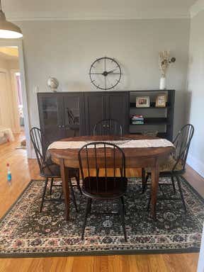 Customer photo for review titled "Gorgeous Rug"