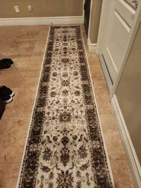 Customer photo for review titled "Love my new rug"