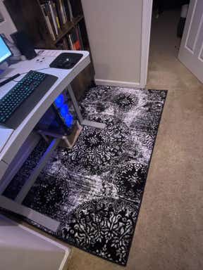 Customer photo for review titled "Awesome rug!"
