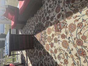 Customer photo for review titled "Beautiful rug"