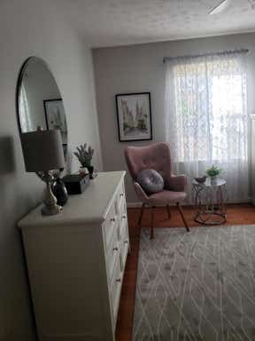 Customer photo for review titled "Just what I needed for my room makeover"
