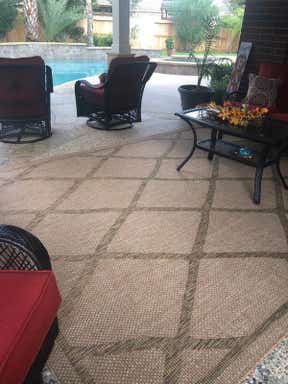 Customer photo for review titled "Beautiful rug!"