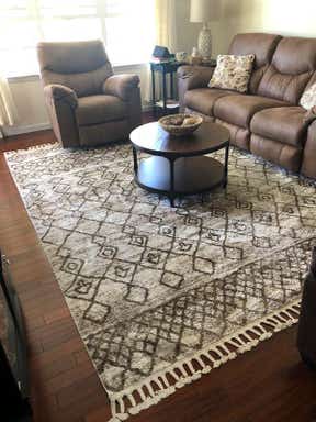 Customer photo for review titled "Beautiful rug!"