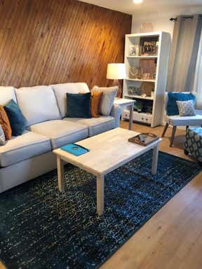 Customer photo for review titled "Love the color and the feel"