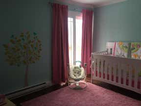 Customer photo for review titled "Pink 6ft x 6ft rug."
