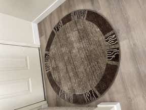 Customer photo for review titled "Rug I ordered"