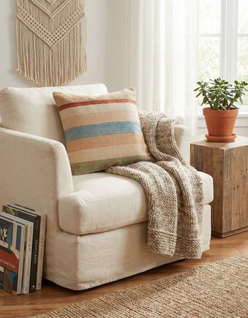 2' 4 x 2' 5 Hand Woven Pillow Wool Square Rug