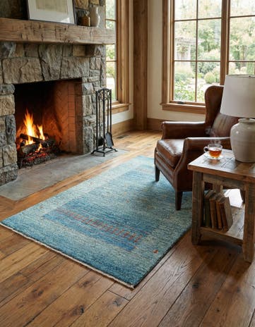 2' 7 x 4' 3 Kashkuli Wool Rug