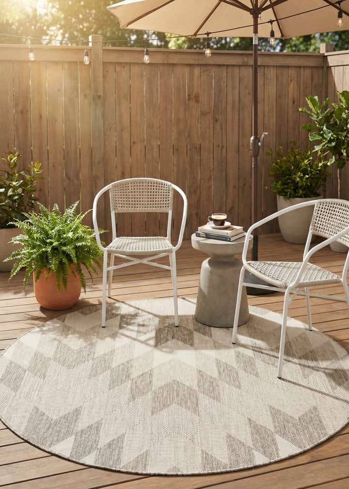 6' x 6' Easy-Clean Modern Indoor / Outdoor Round Rug
