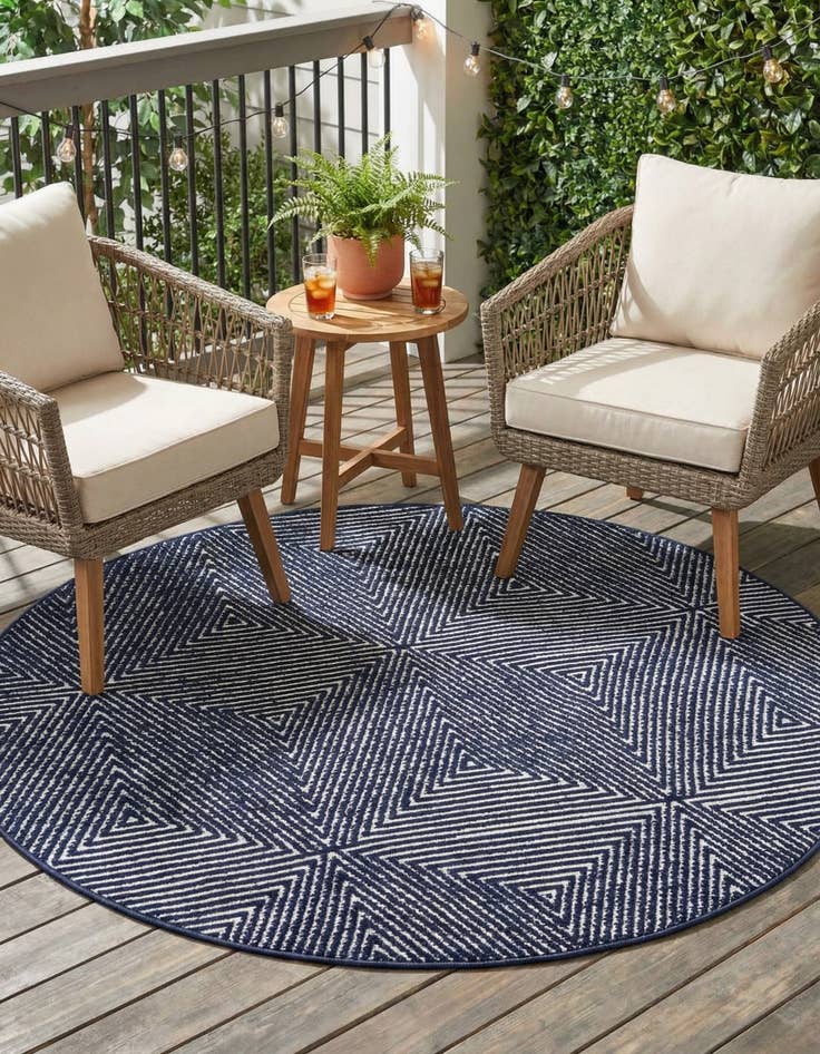 Detail image of 5' x 5' Easy-Clean Sabrina Soto Indoor / Outdoor Round Rug