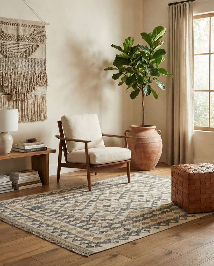 3' 11 x 5' 5 Hand Woven Kilim Maymana Wool Rug