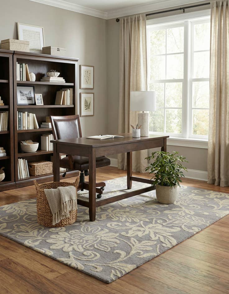 Detail image of  5' 1 x 8' Agra Rug