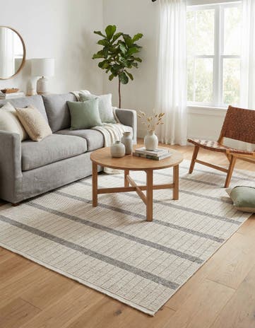 5' 3 x 7' 10 Cherokee Rug