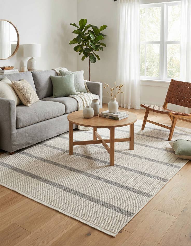 Detail image of  5' 3 x 7' 10 Cherokee Rug