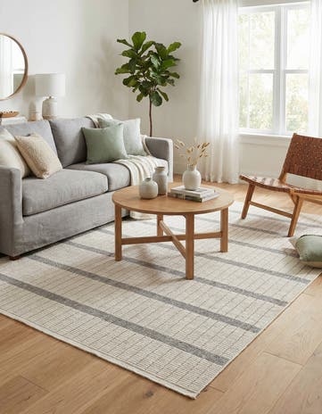 5' 3 x 7' 10 Cherokee Rug