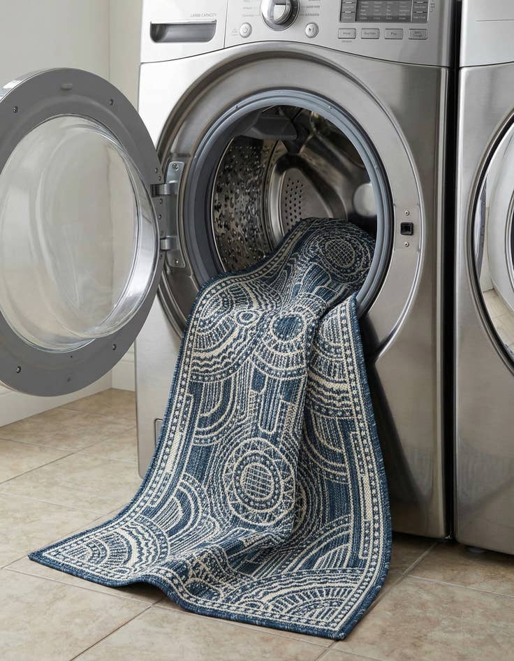 Detail image of  2' x 8'  Washable Traditional Indoor / Outdoor Runner Rug