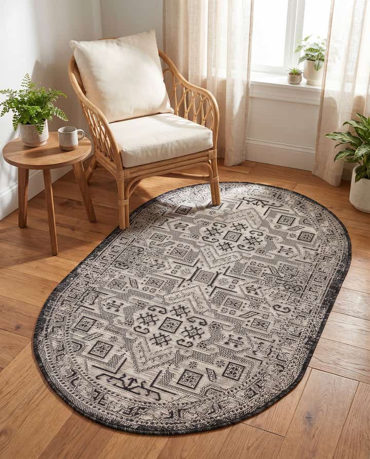 3' x 5' 3 Easy-Clean Aztec Indoor / Outdoor Oval Rug