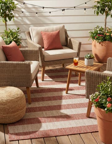 5' 3 x 7' Easy-Clean Ribbon Indoor / Outdoor Rug