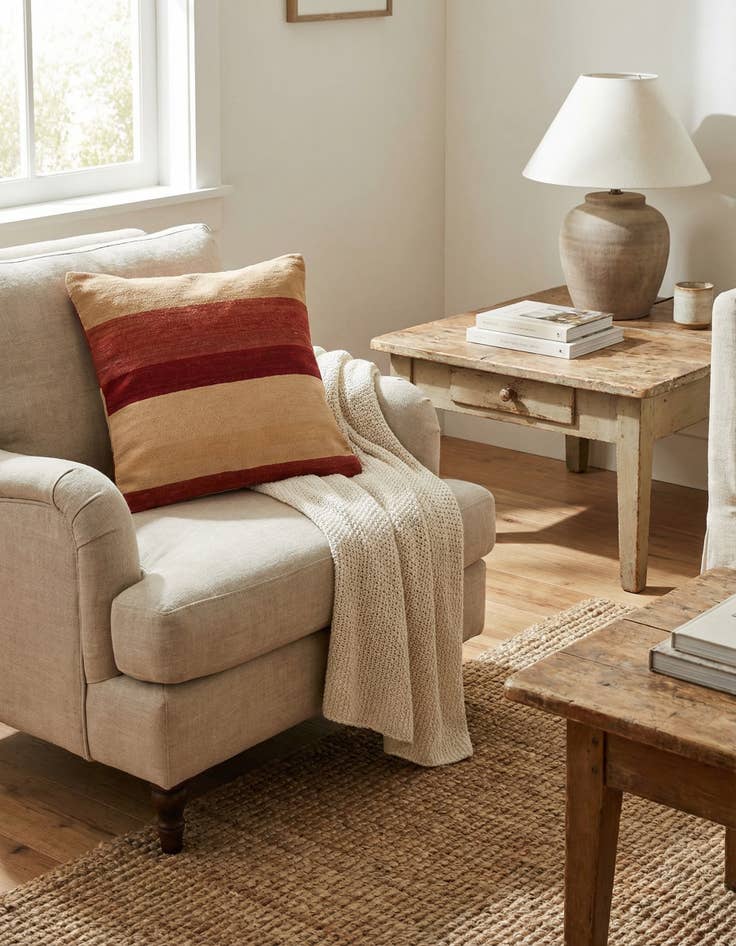 Detail image of  2' 5 x 2' 5  Hand Woven Pillow Wool Square Rug