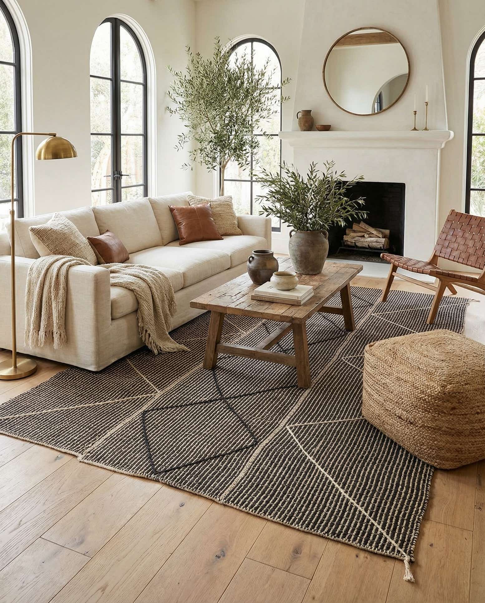 5' 9 x 8' 9 Hand Knotted Moroccan Wool Rug