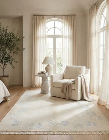 4' 2 x 6' Darya Rug