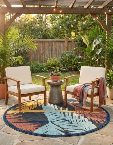 5' 3 x 5' 3 Easy-Clean Belize Indoor / Outdoor Round Rug