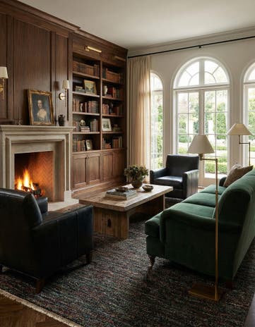 6' 7 x 10' Agra Wool Rug