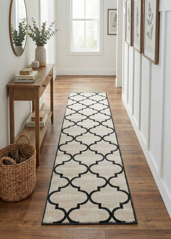 2' 7 x 10' Lattice Runner Rug