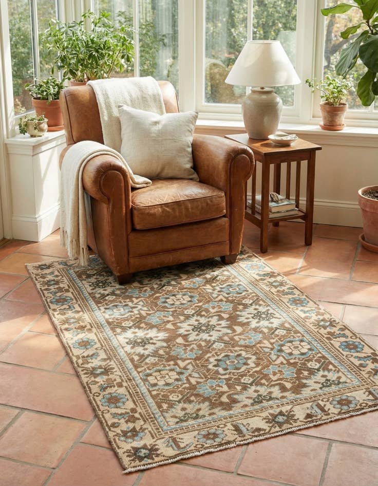 Detail image of 3' 4 x 3' 10 Hamedan Rug