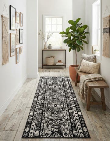 Black and White Oregon Runner Rug