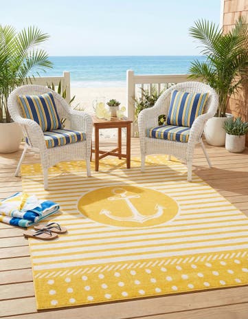 Yellow Ivory Easy-Clean Indoor / Outdoor Rug