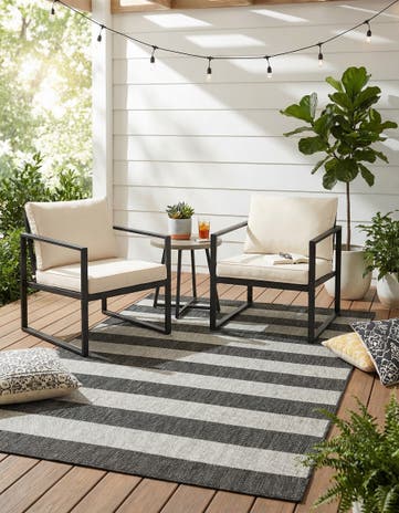 5' 3 x 7' Easy-Clean Ribbon Indoor / Outdoor Rug