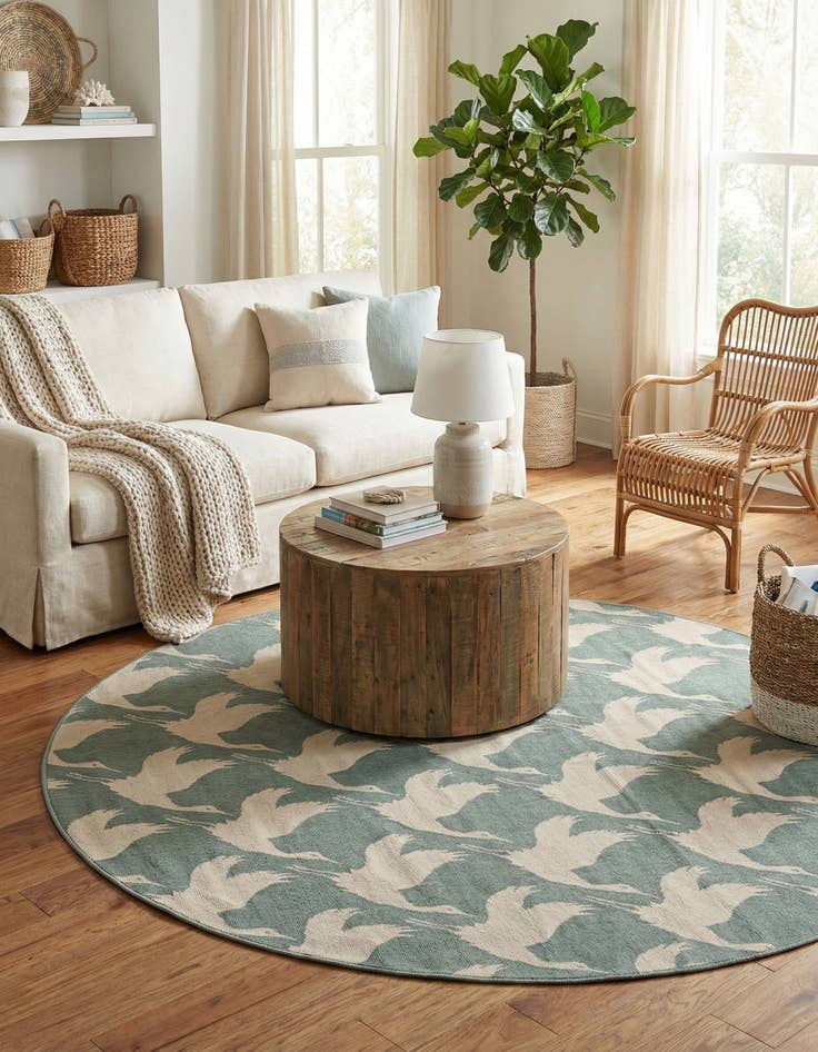 Detail image of  7' 10 x 7' 10  Washable Coastal Indoor / Outdoor Round Rug